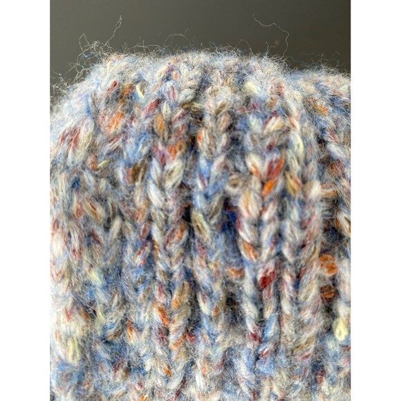 Norla Canada Women’s Blue Pom Pom Knit Beanie Hat Multi-Color OS Outdoor Chic main image 4